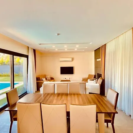 Oasis Villalari 16 Villa