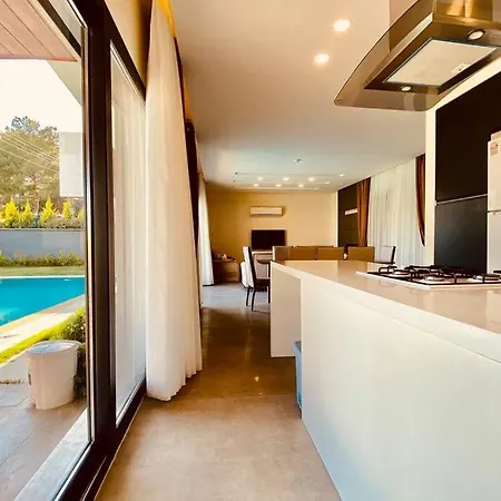 Oasis Villalari 16 Villa